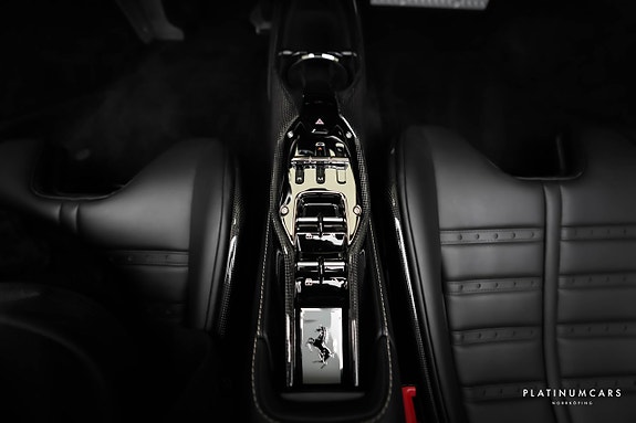 Ferrari SF90 Spider 15 of 28