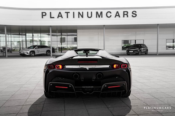 Ferrari SF90 Spider 4 of 5