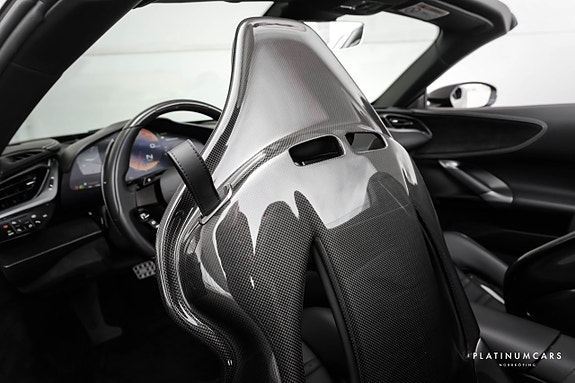 Ferrari SF90 Spider 8 of 28