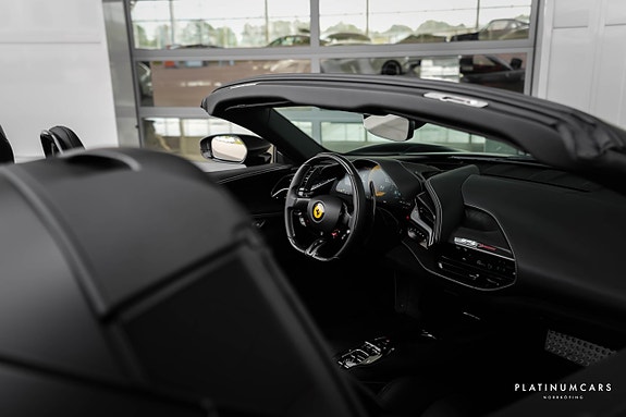 Ferrari SF90 Spider 9 of 28