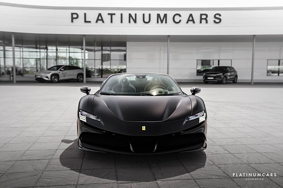 Ferrari SF90 Spider 3 of 5