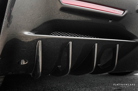 Ferrari SF90 Spider 26 of 28