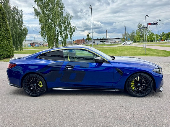 BMW M4 5 of 5