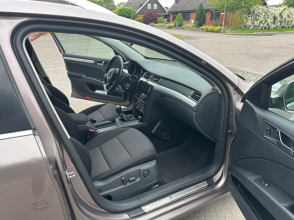 Skoda Superb 5 of 5