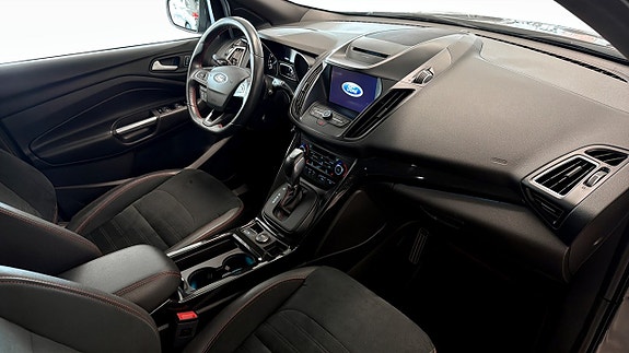 Ford Kuga 3 of 5