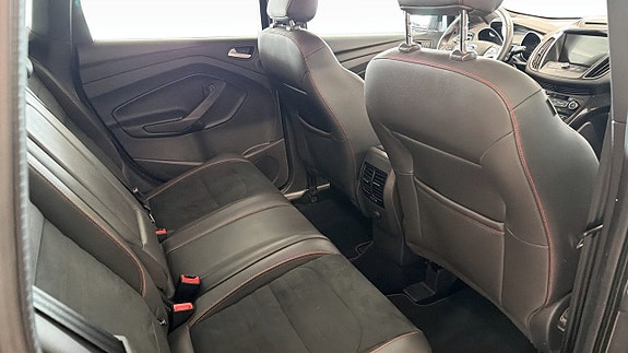 Ford Kuga 5 of 5