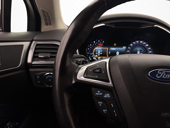 Ford Mondeo 24 of 30