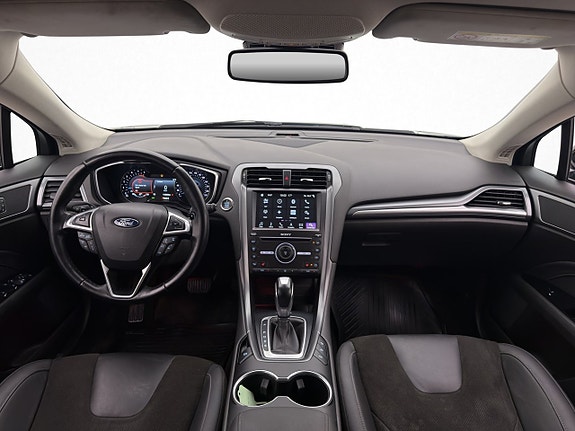 Ford Mondeo 13 of 30