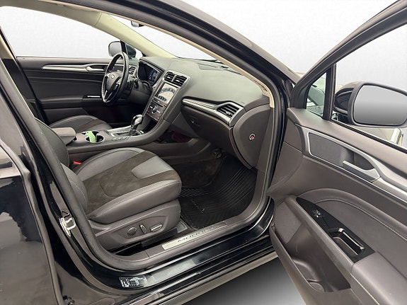 Ford Mondeo 11 of 30