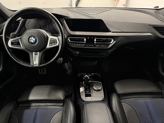 BMW 218 15 of 27