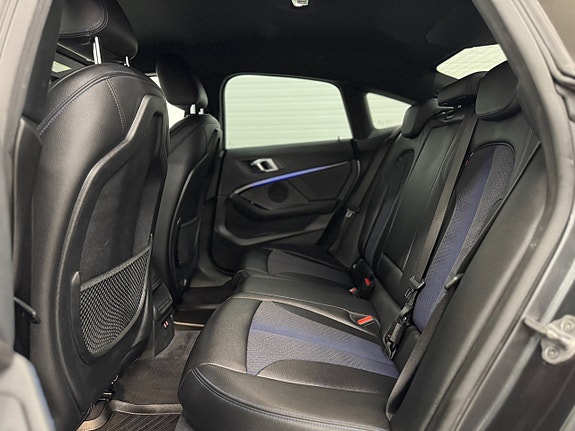 BMW 218 14 of 27