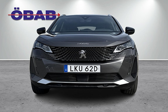 Peugeot 3008 2 of 5