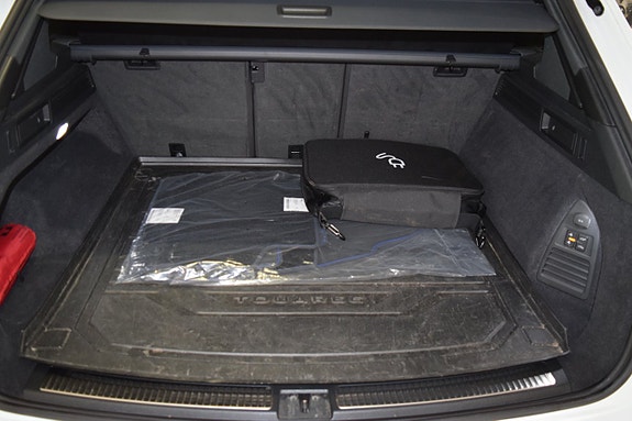 Volkswagen Touareg 9 of 9