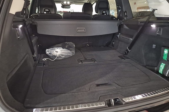 Volvo XC90 14 of 20