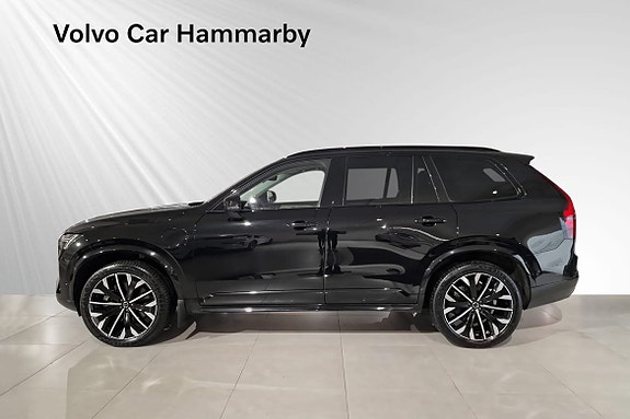 Volvo XC90 3 of 20