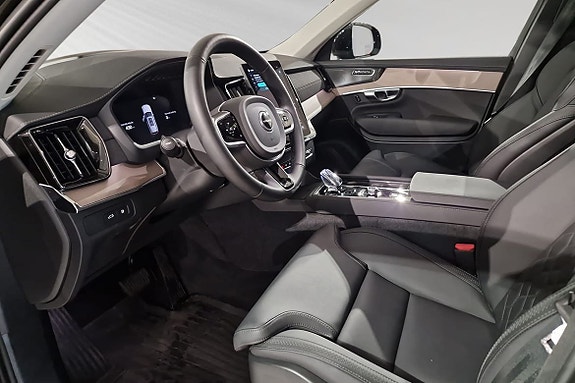 Volvo XC90 7 of 20