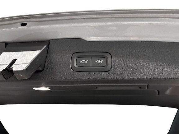 Volvo V60 12 of 17