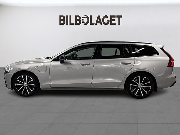 Volvo V60 2 of 5