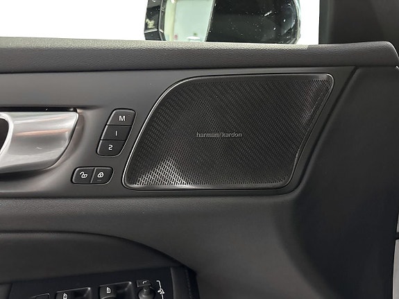 Volvo V60 13 of 17