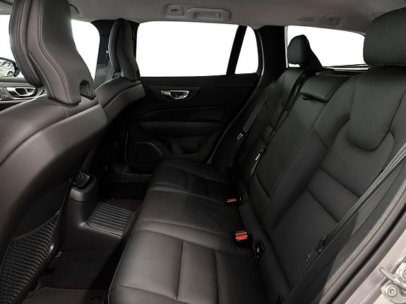 Volvo V60 7 of 17
