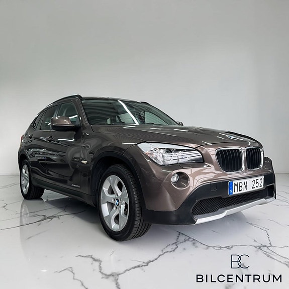 BMW X1 3 of 5
