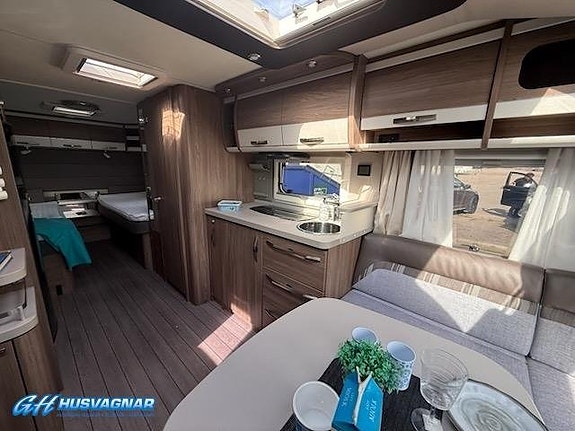 Knaus 590 UE Südwind 12 of 12