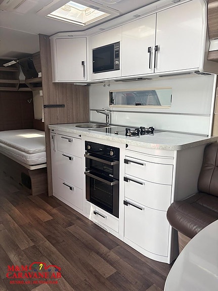 Kabe Imperial 740 TDL KS Långbädd 2 of 6