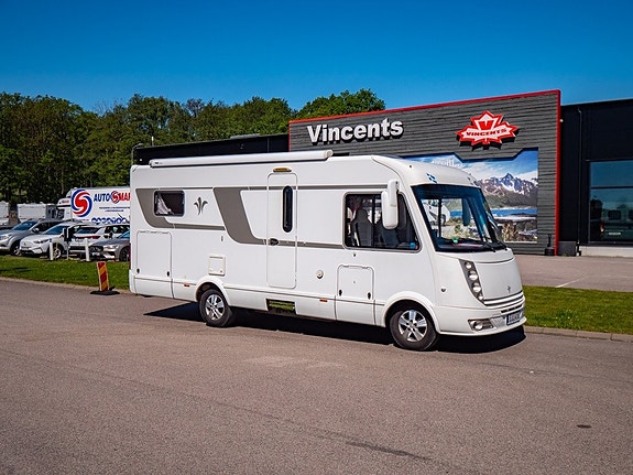 Niesmann ARTO 69LE *Truma *Solcell *Långbäddar