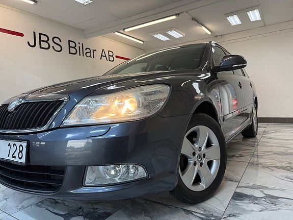 Skoda Octavia 3 of 5