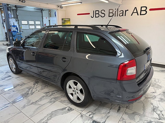 Skoda Octavia 4 of 5