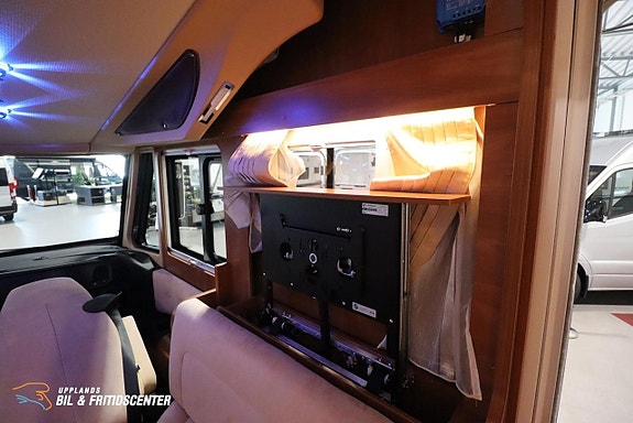 Laika Kreos 8002 / Iveco / Bakhjulsdrift / Aut 24 of 24