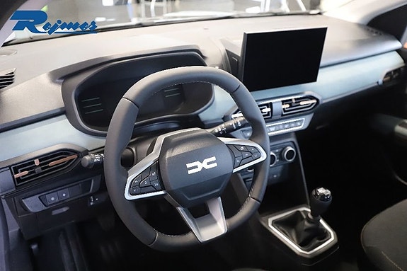 Dacia Sandero 6 of 18