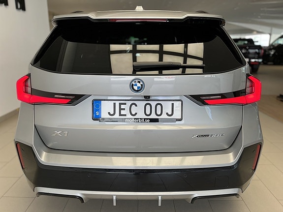 BMW X1 4 of 5