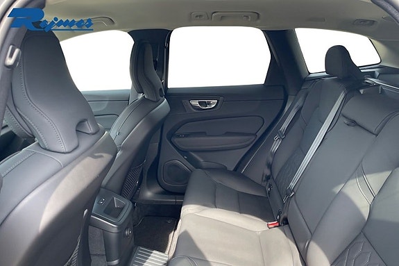 Volvo XC60 18 of 25