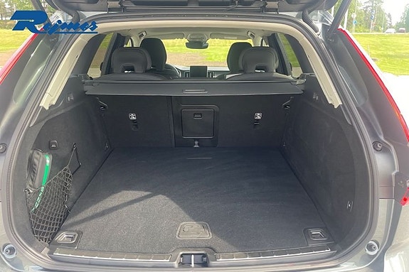 Volvo XC60 19 of 25