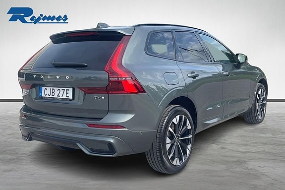 Volvo XC60 23 of 25