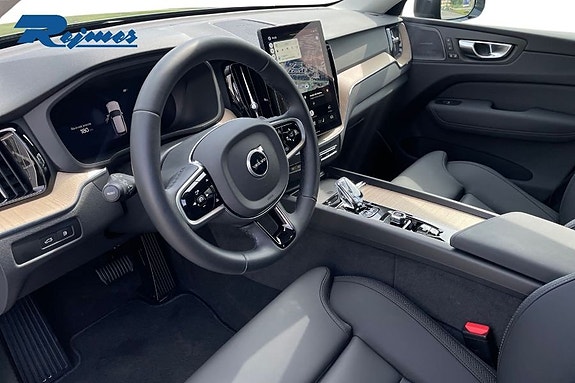 Volvo XC60 5 of 25
