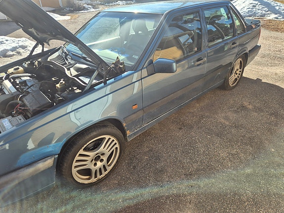 Volvo 850 3 of 5