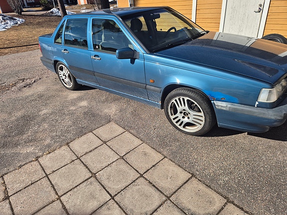 Volvo 850 2 of 5