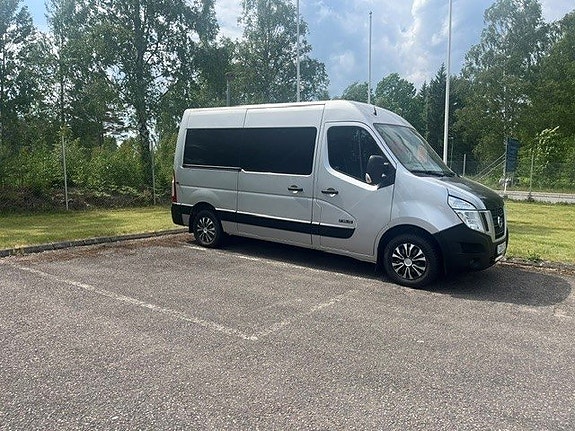 Nissan NV400