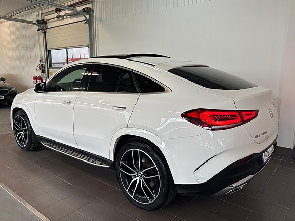 Mercedes-Benz GLE400 d 2 of 27