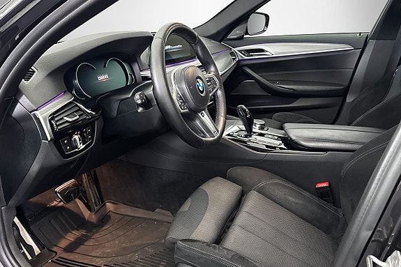 BMW 520d 4 of 5