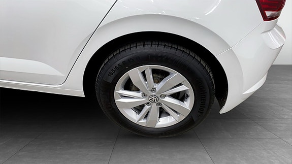 Volkswagen Polo 6 of 12