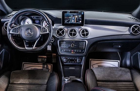 Mercedes-Benz CLA200 d 16 of 25