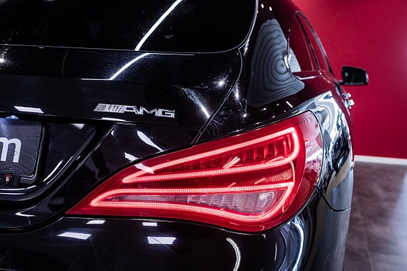 Mercedes-Benz CLA200 d 9 of 25