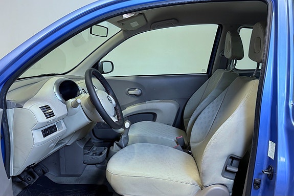 Nissan Micra 7 of 16