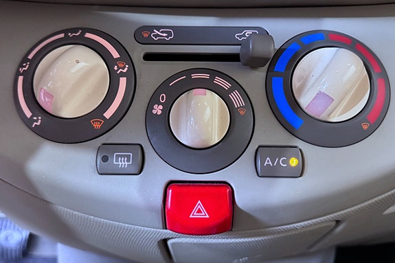 Nissan Micra 13 of 16