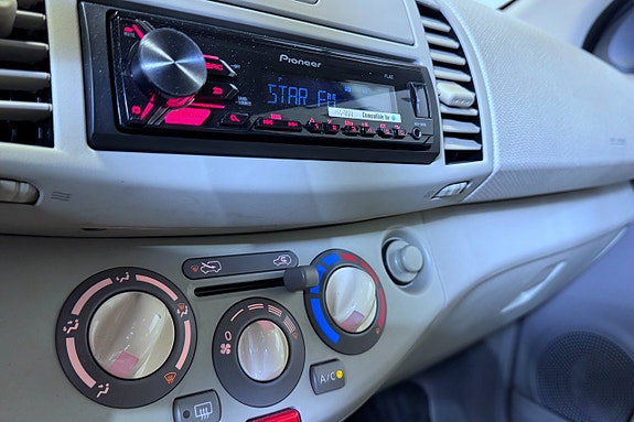 Nissan Micra 12 of 16