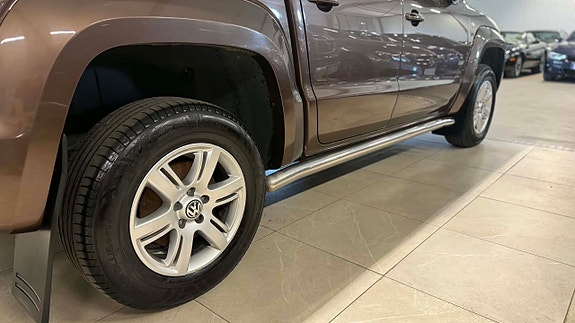 Volkswagen Amarok 10 of 30