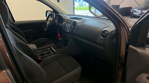Volkswagen Amarok 24 of 30